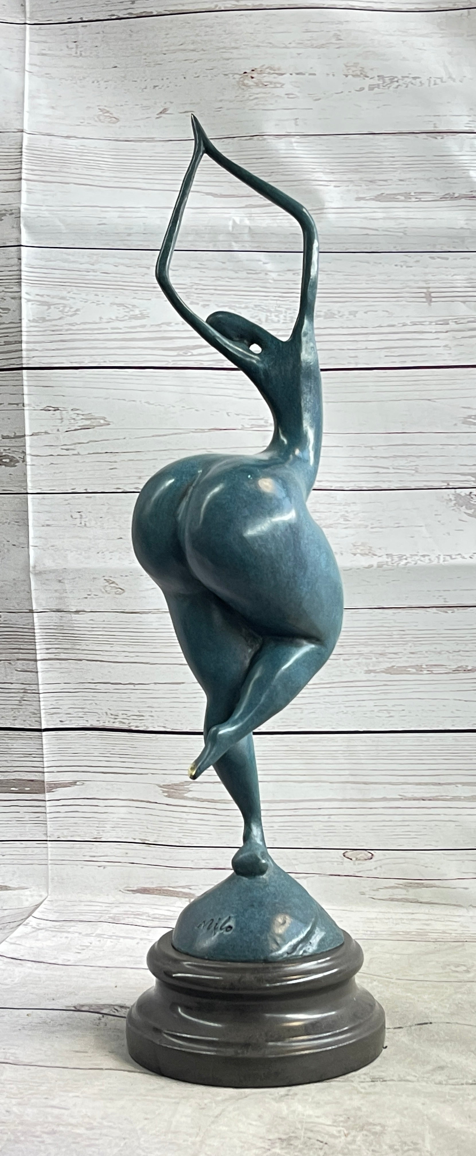 Nude Proportionally Exaggerated Female Figure Bronze Fertility Sculpture Statue
