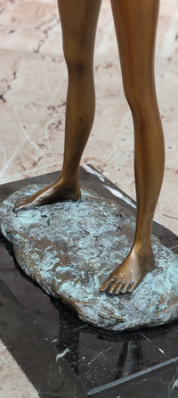 Art Decor Sculpture Modern Abstract 100% Solid Woman Bronze Statue