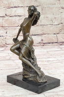Nude Girl Posing - Bronze Sculpture by Aldo Vitaleh