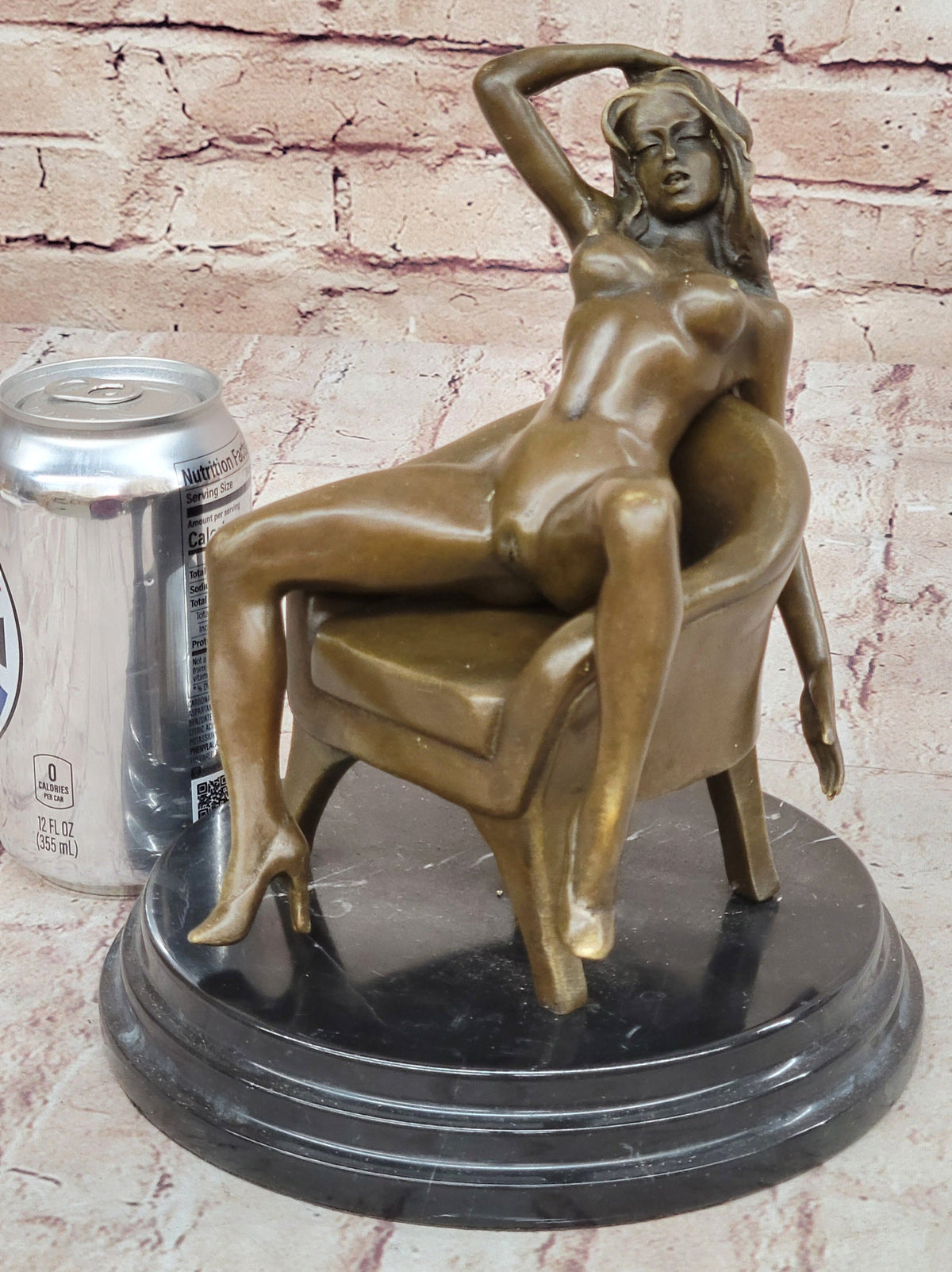 Erotic Nude Woman on Couch - Sculpture by Mavchi