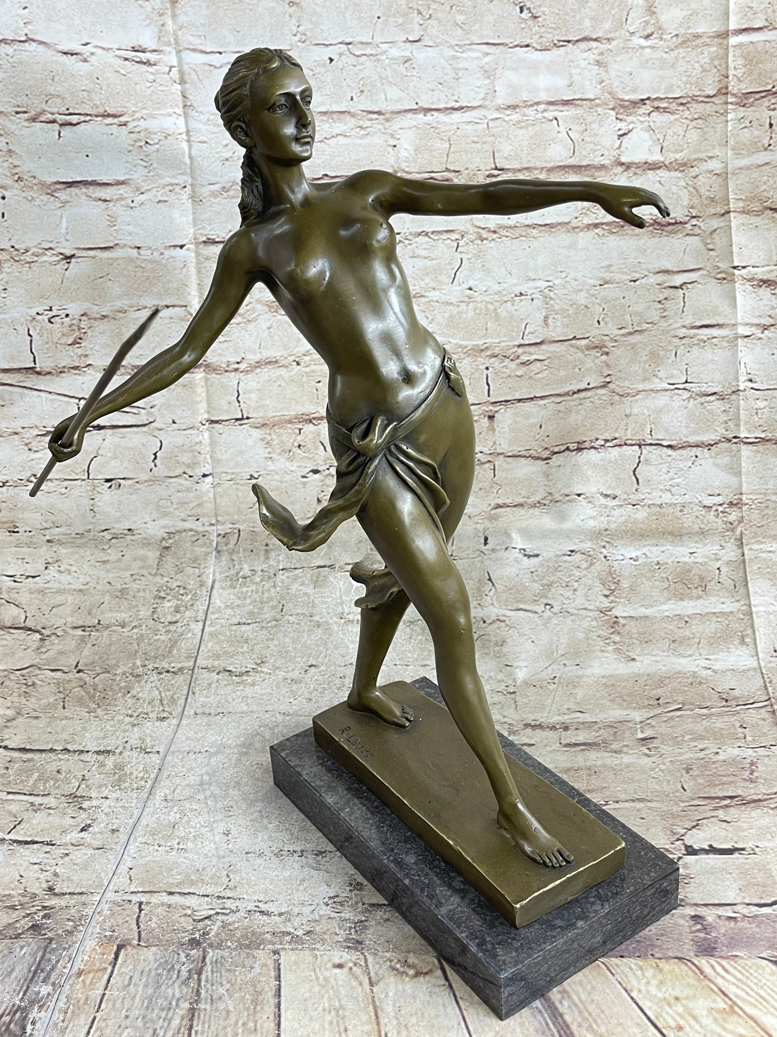 Amazon Queen Hippolyta Bronze Sculpture Nude Female Warrior 17" x 16"