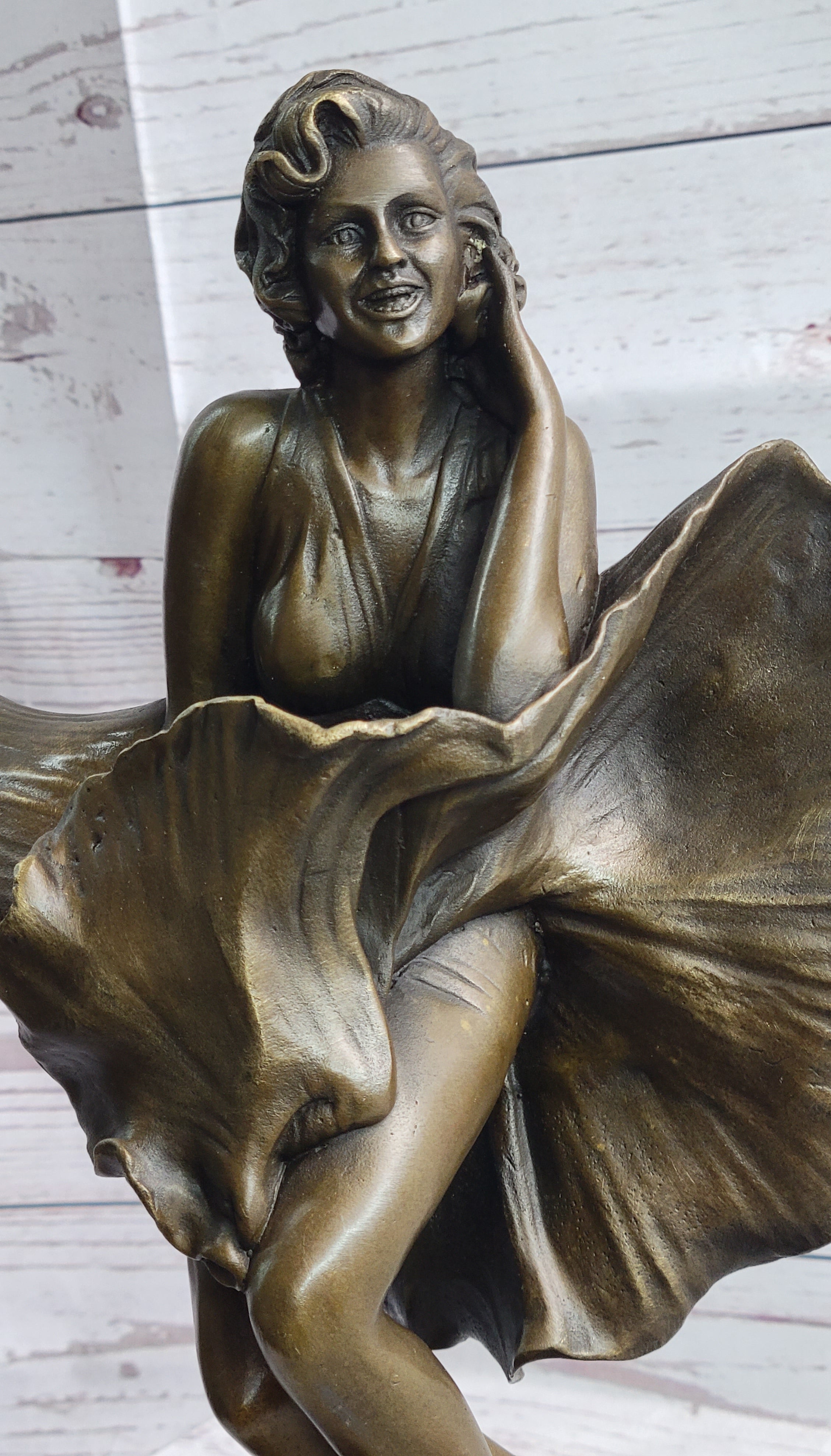 Marilyn Monroe Skirt Blowing Bronze Sculpture Seven Year Itch