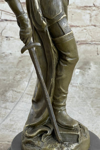 Italian Renaissance Warrior Knight Bronze 15" x 7" Sculpture