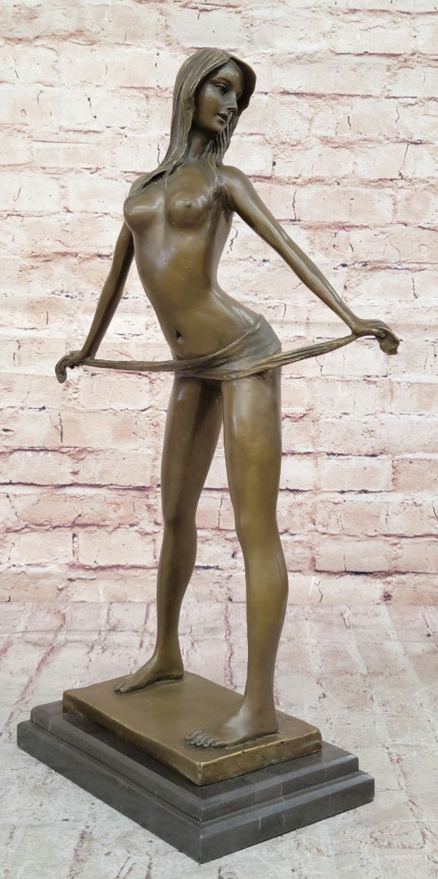 Sexy Erotic Bronze Sculpture Statue Nude Female Figure Exposing Her Butt by Aldo Vitaleh