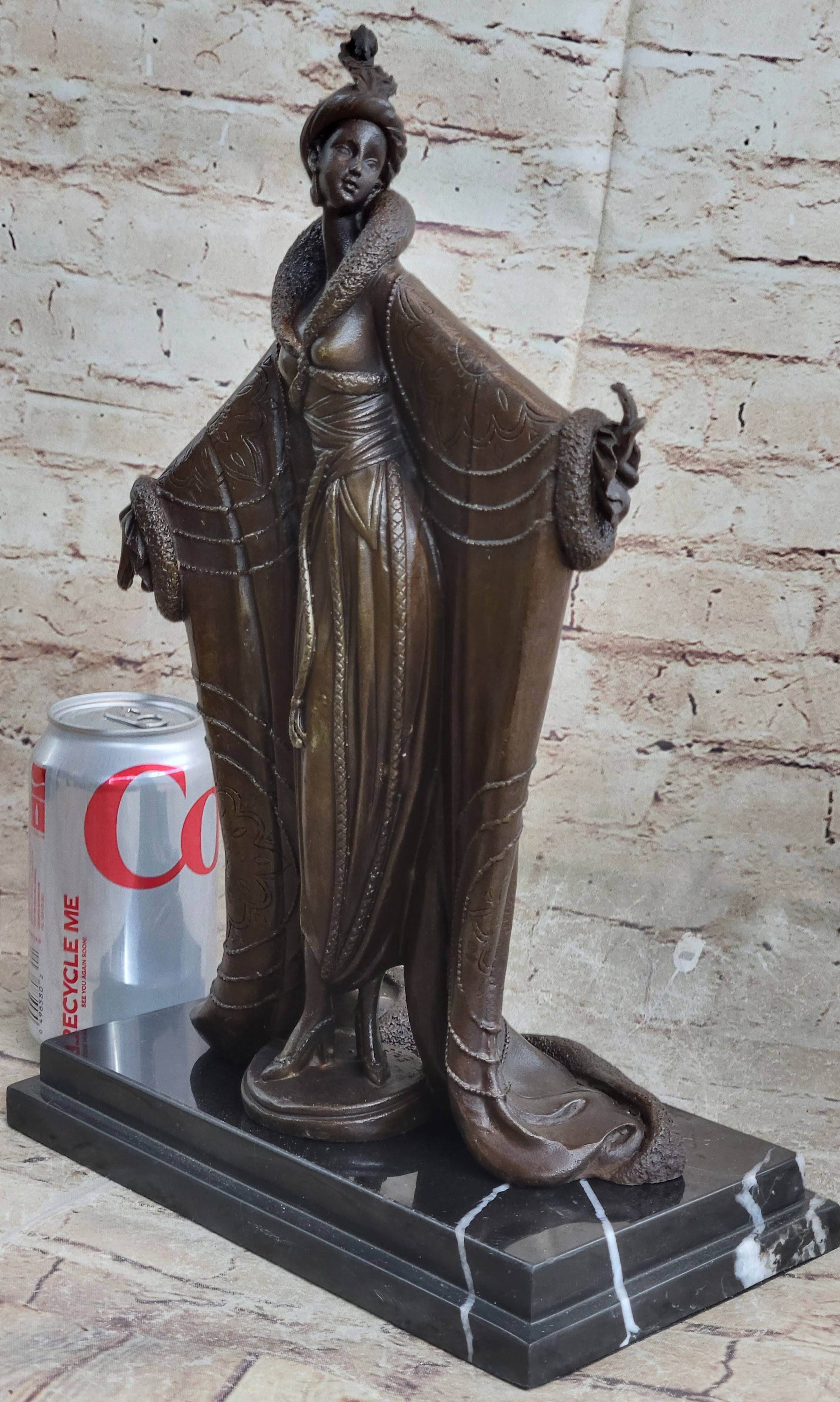 Fashion Dancer Actress Bronze Hot Cast Sculpture