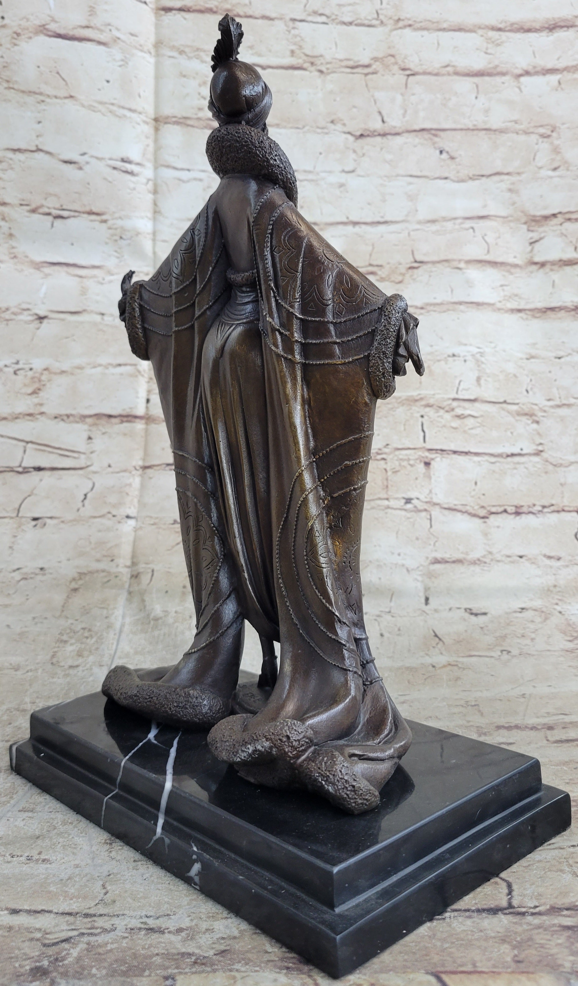 Fashion Dancer Actress Bronze Hot Cast Sculpture