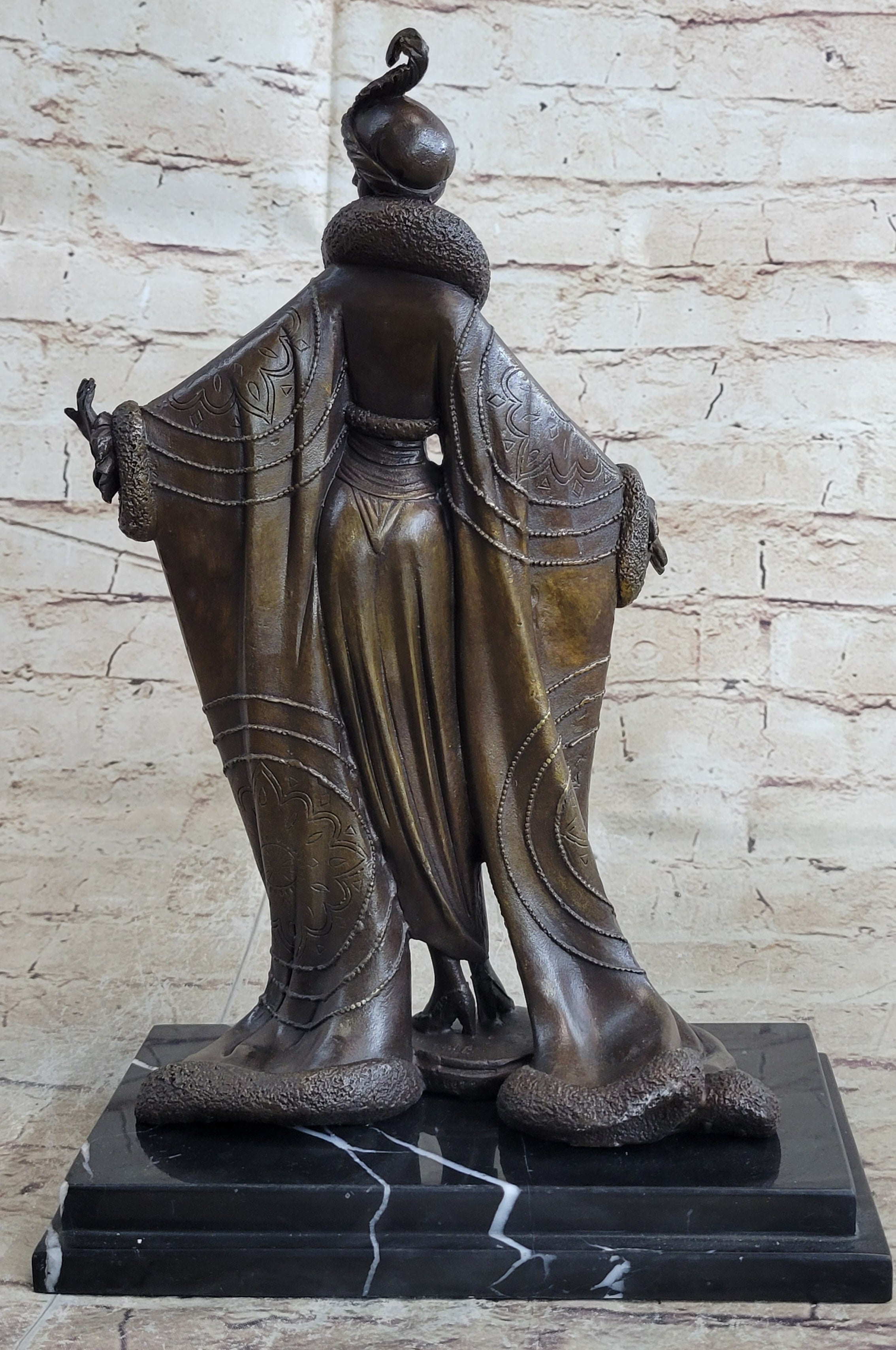 Fashion Dancer Actress Bronze Hot Cast Sculpture
