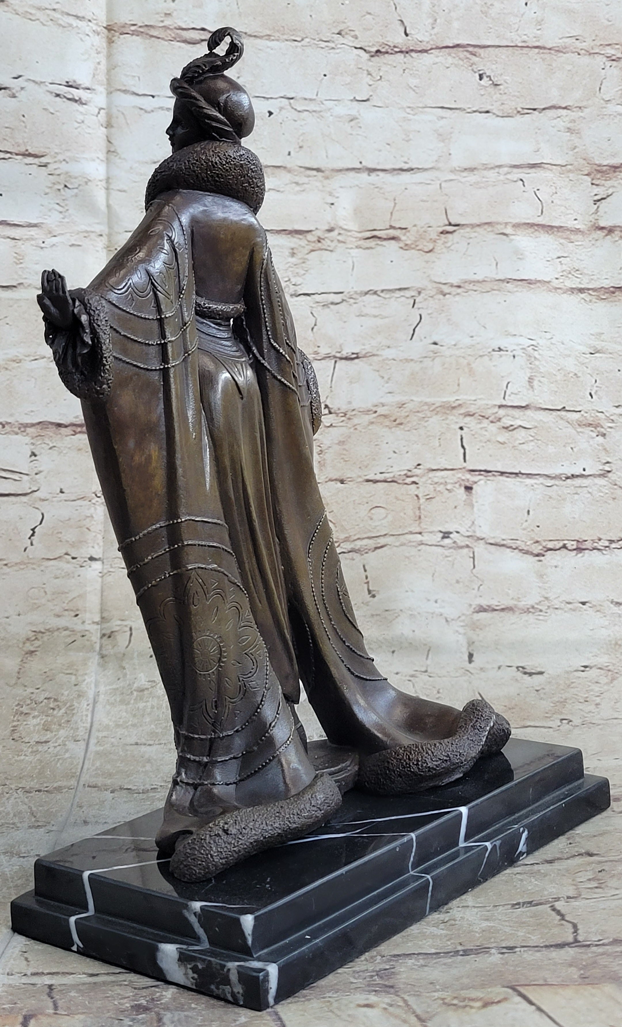 Fashion Dancer Actress Bronze Hot Cast Sculpture