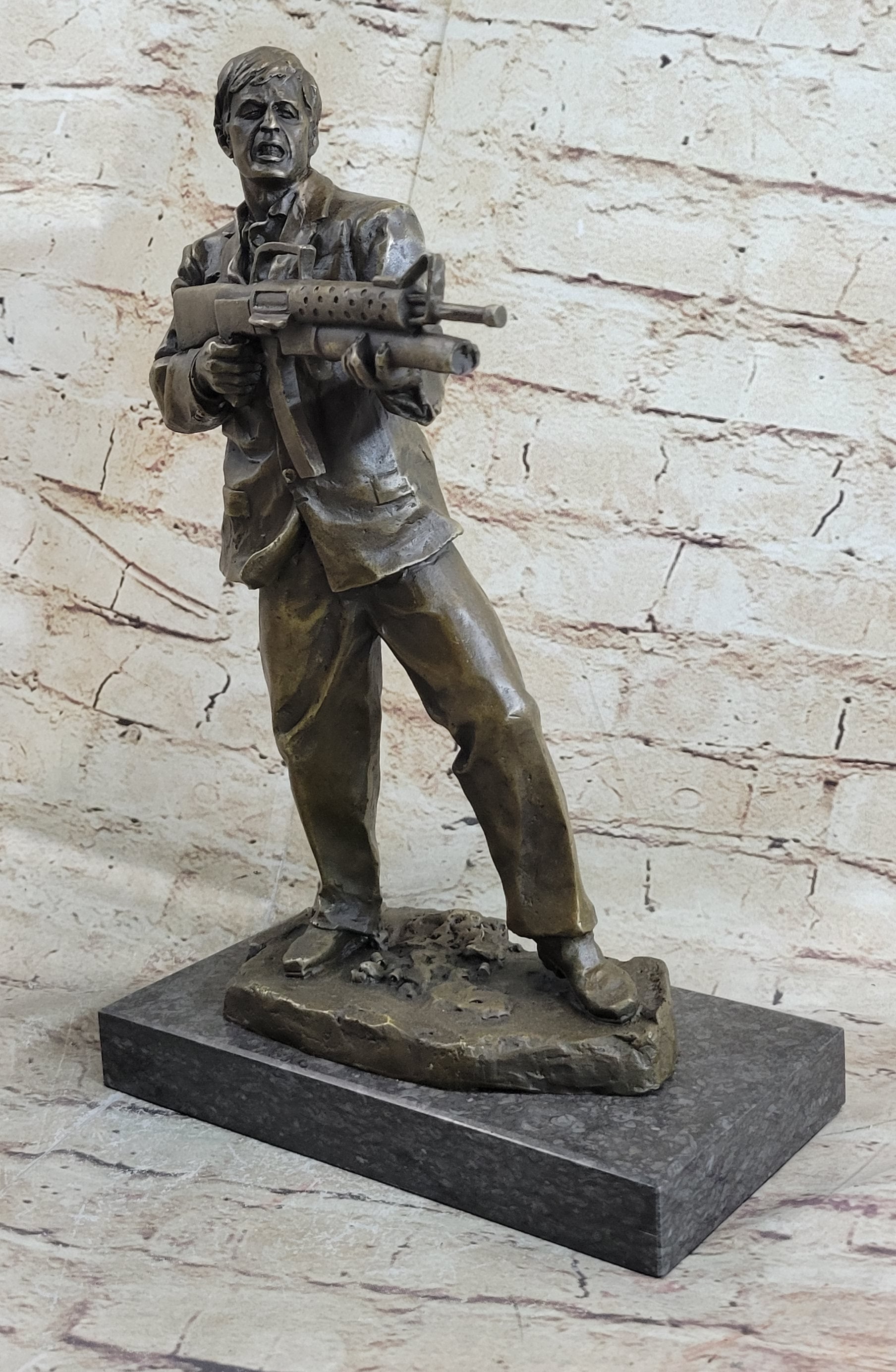 Al Pacino Scarface Say Hello to my Little Friend Bronze 14" x 8"