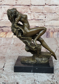 Pasquale Delor Nude Bronze Sculpture – Elegant Female Figure on Marble Base