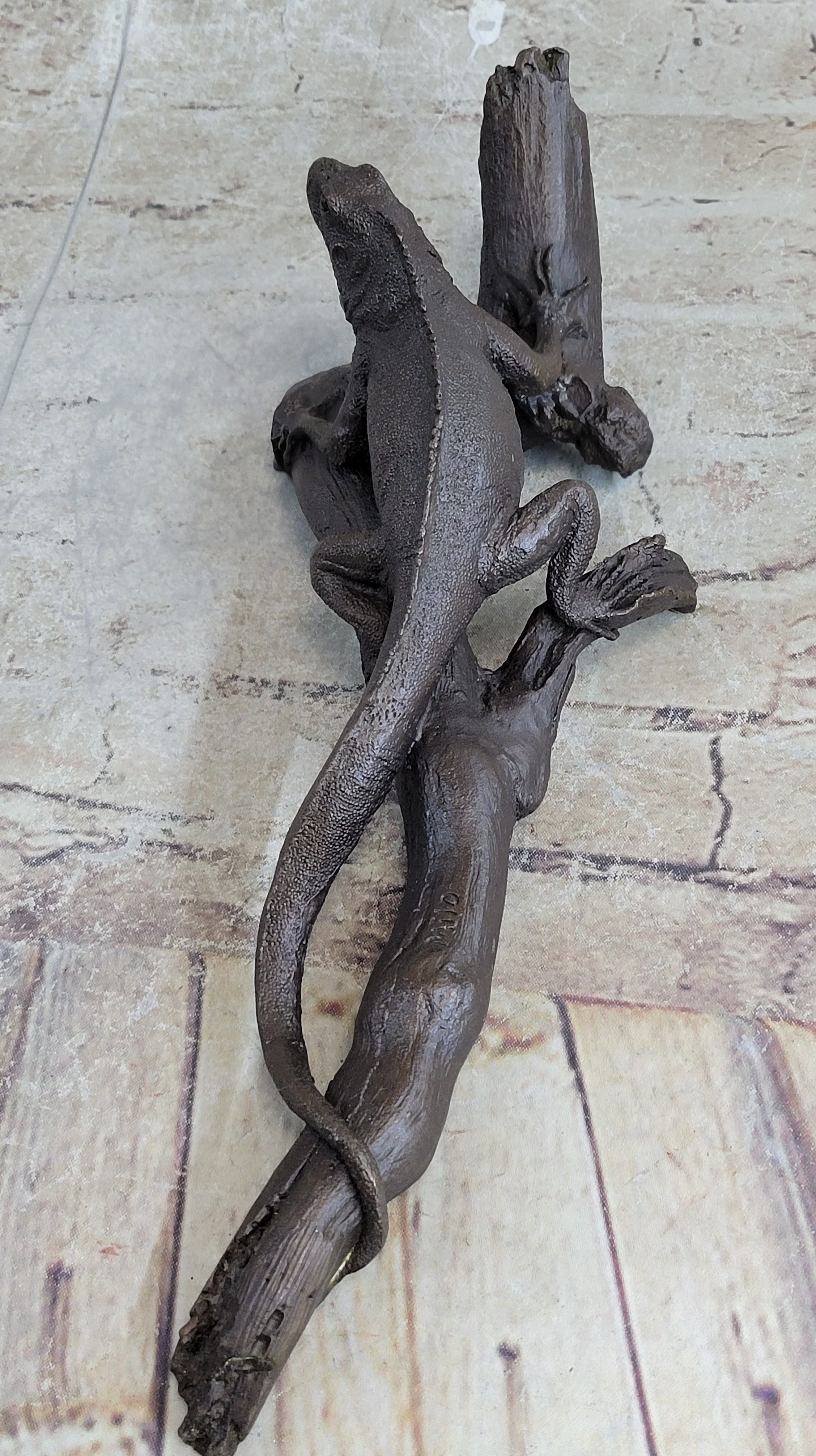 Bronze Iguana on Tree Branch Sculpture Classic Reptile Artwork