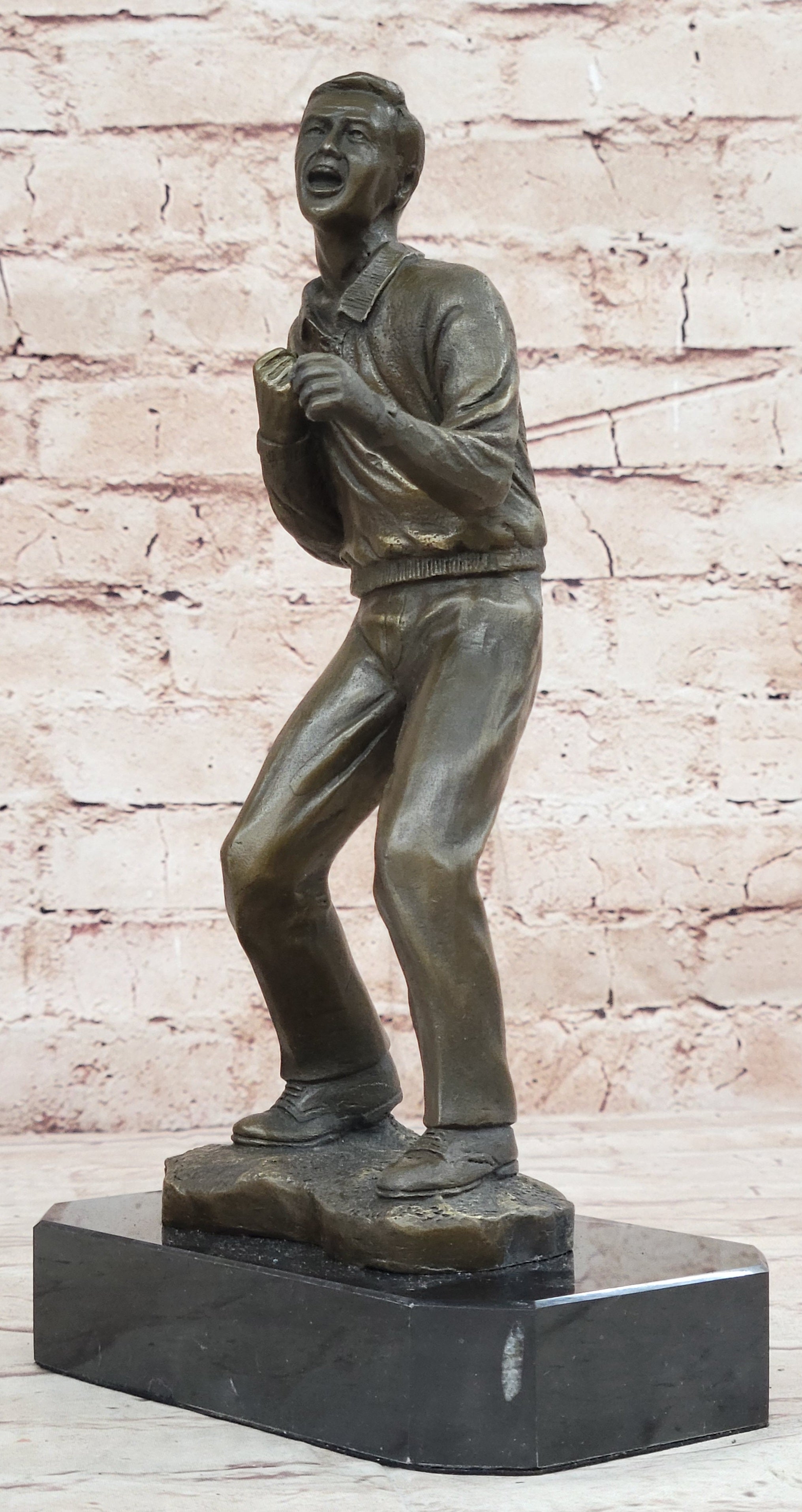 Signed Street Fighter Bronze Sculpture Hot Cast