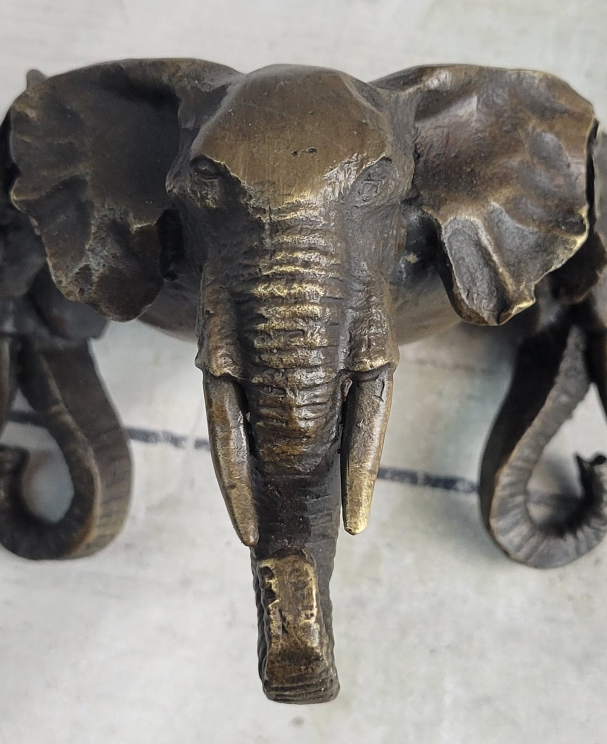 Bronze Metal Elephant Candy Dish Ashtray Art Sculpture