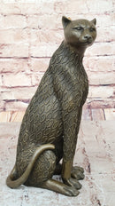 Stylized Bronze Leopard Sculpture – Modern Big Cat Art