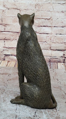 Stylized Bronze Leopard Sculpture – Modern Big Cat Art