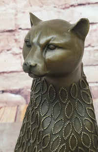 Stylized Bronze Leopard Sculpture – Modern Big Cat Art