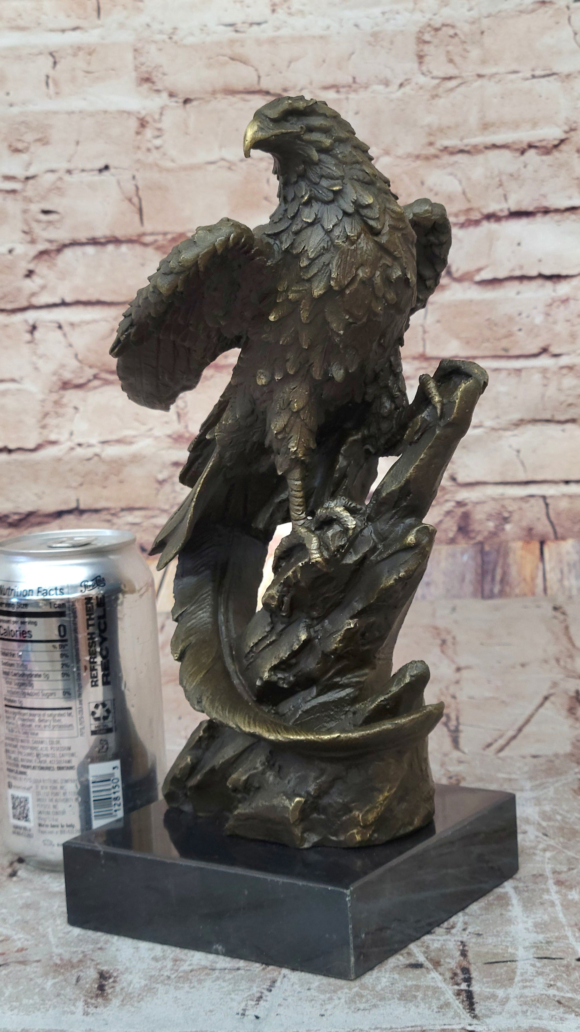 Bronze Eagle Sculpture – Majestic Bird of Prey on Marble Base