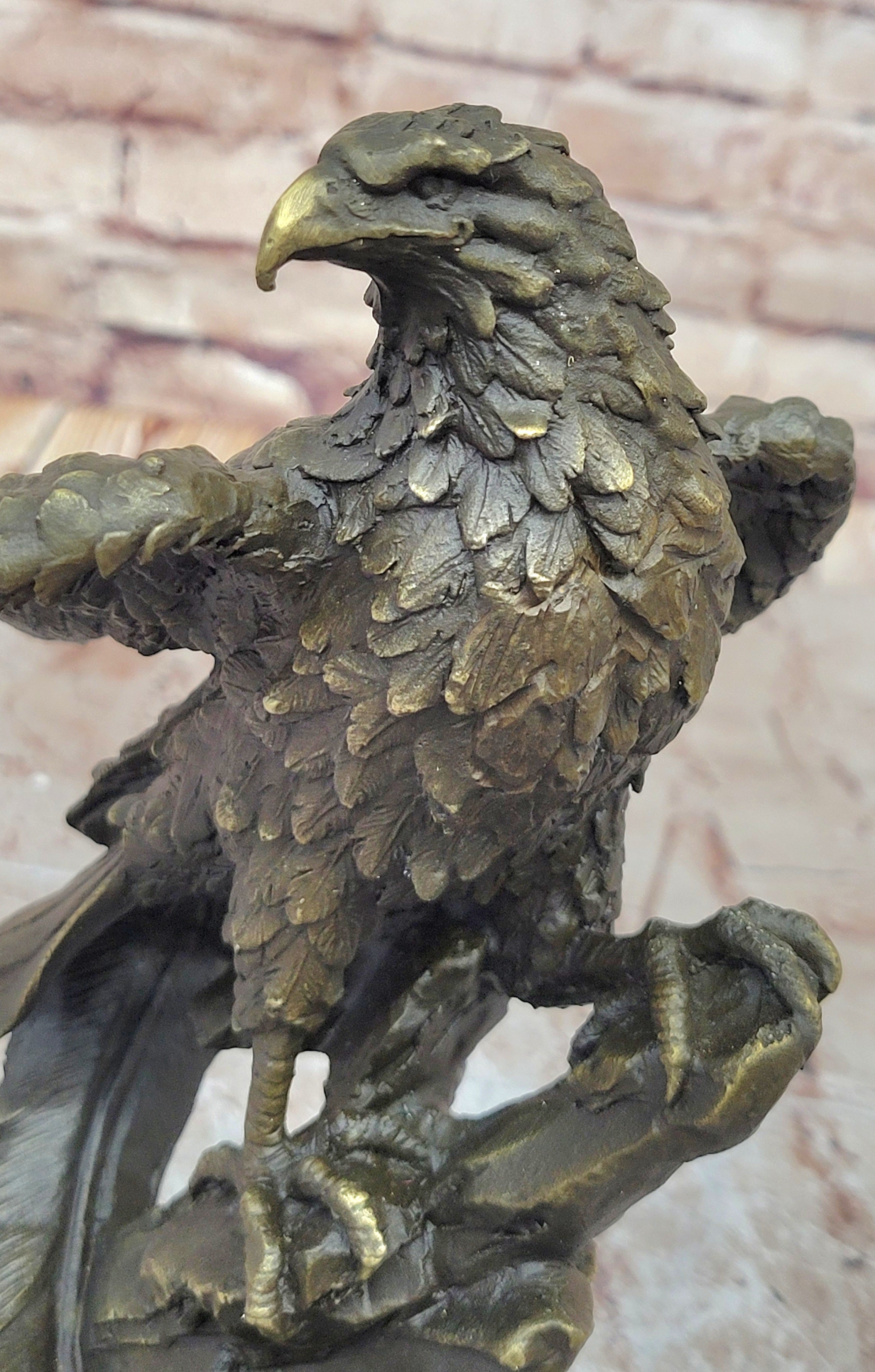 Bronze Eagle Sculpture – Majestic Bird of Prey on Marble Base
