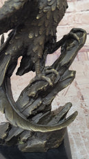Bronze Eagle Sculpture – Majestic Bird of Prey on Marble Base