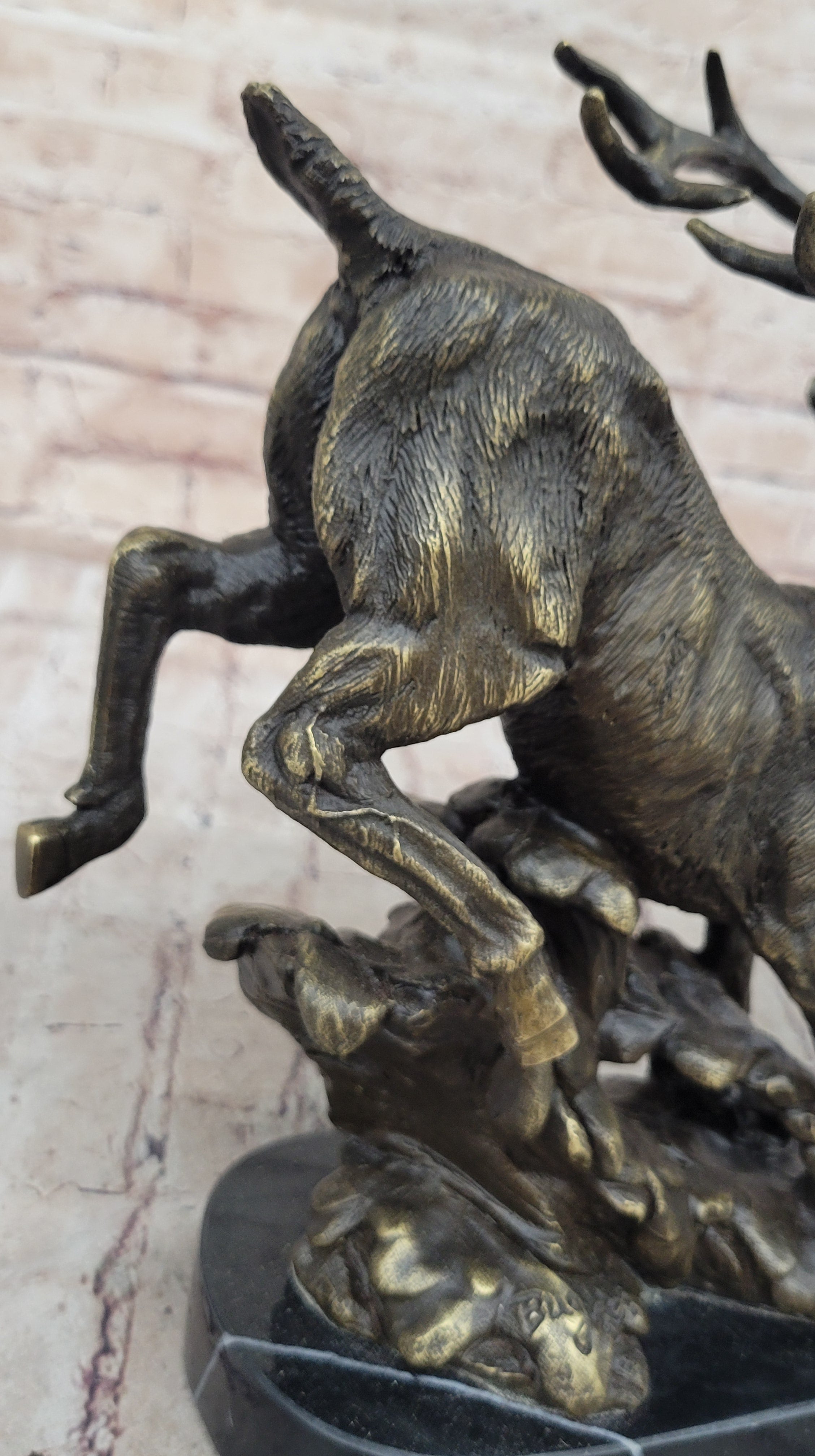 Running Deer Elk Buck Stag Caribou Reindeer Bronze Metal 11" x 10"