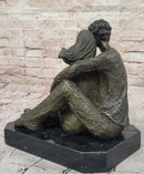 Bronze Romantic Couple Sculpture - Intimate Embrace - Aldo Vitaleh