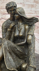 Bronze Romantic Couple Sculpture - Intimate Embrace - Aldo Vitaleh