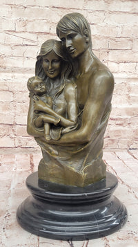 Bronze Family Sculpture – Cherished Moments with Parents and Child
