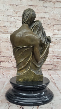Bronze Family Sculpture – Cherished Moments with Parents and Child