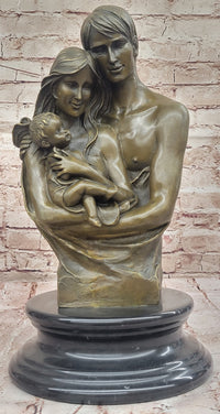 Bronze Family Sculpture – Cherished Moments with Parents and Child