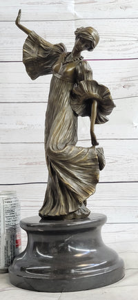 Agathon Léonard Danseuse Chantant Bronze 16" x 6.5"