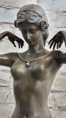 Signed Aldo Vitaleh Femme Agenouille Nude Lady Bronze Sculpture Lost Wax Artwork