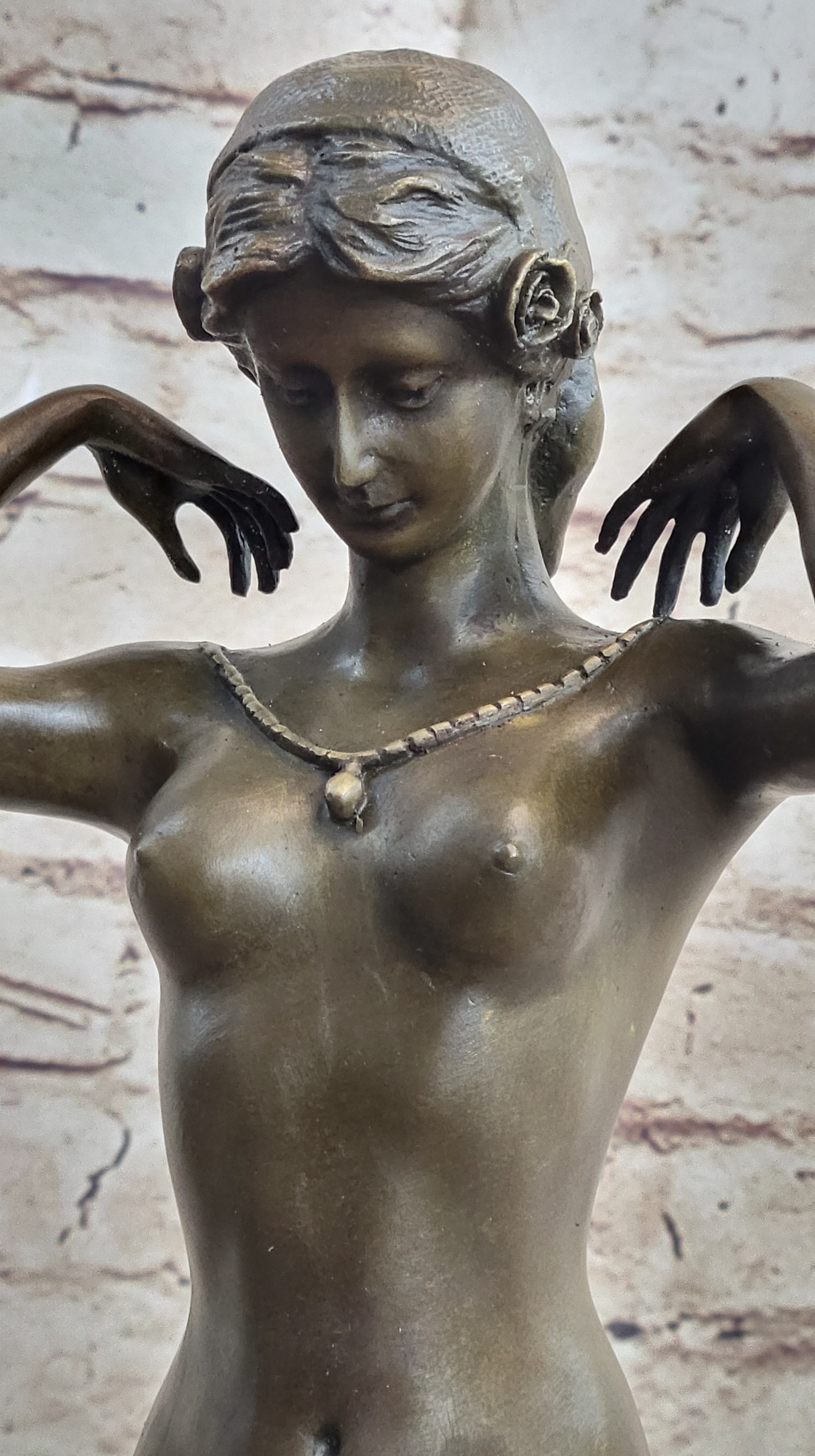 Signed Aldo Vitaleh Femme Agenouille Nude Lady Bronze Sculpture Lost Wax Artwork