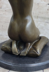 Signed Aldo Vitaleh Femme Agenouille Nude Lady Bronze Sculpture Lost Wax Artwork