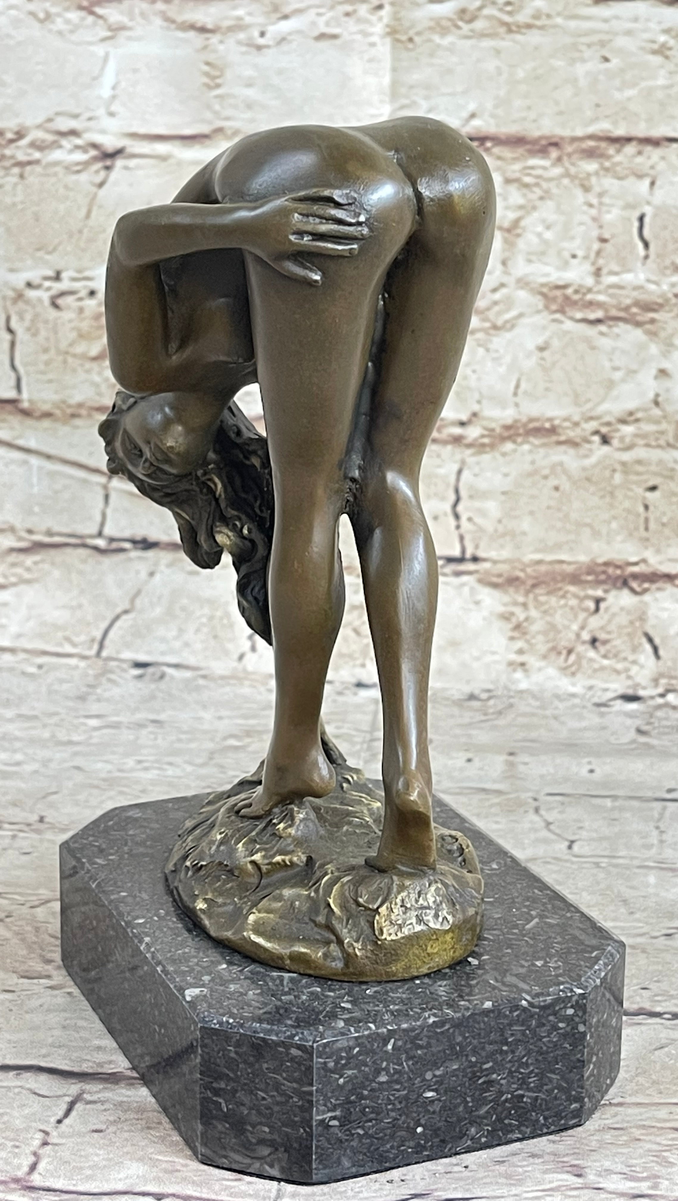 Signed Italian Artist Vitaleh Sexy Woman Bronze Sculpture