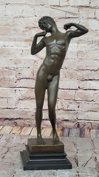 Classical Male Nude Bronze – Graceful Renaissance-Inspired Sculpture