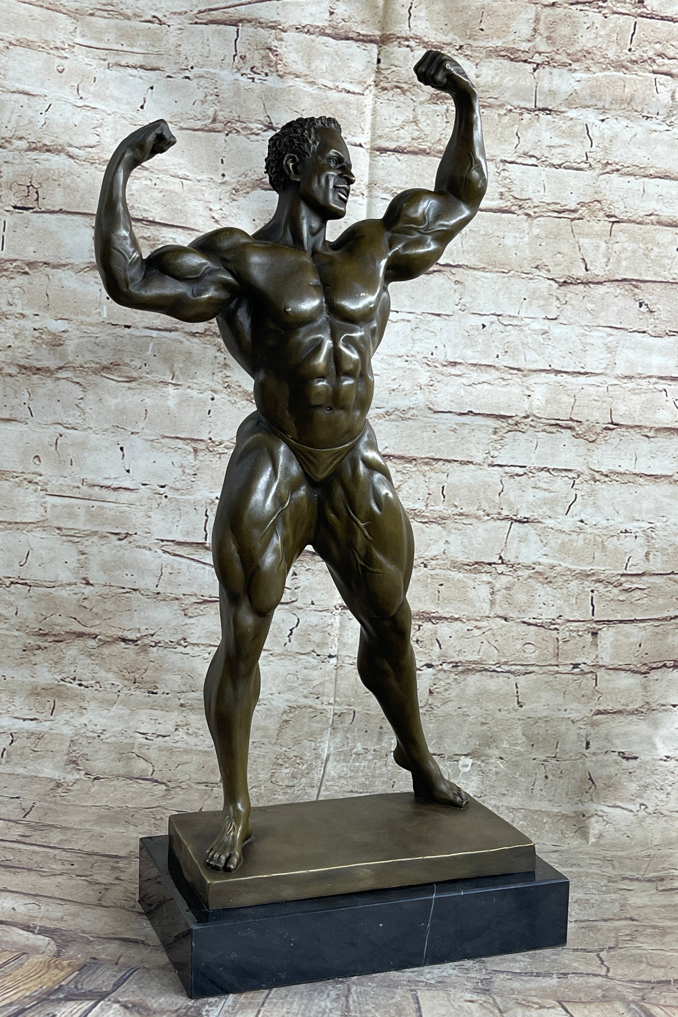 Bodybuilder Muscle Man Mr Universe Bronze Trophy 21" x 10"