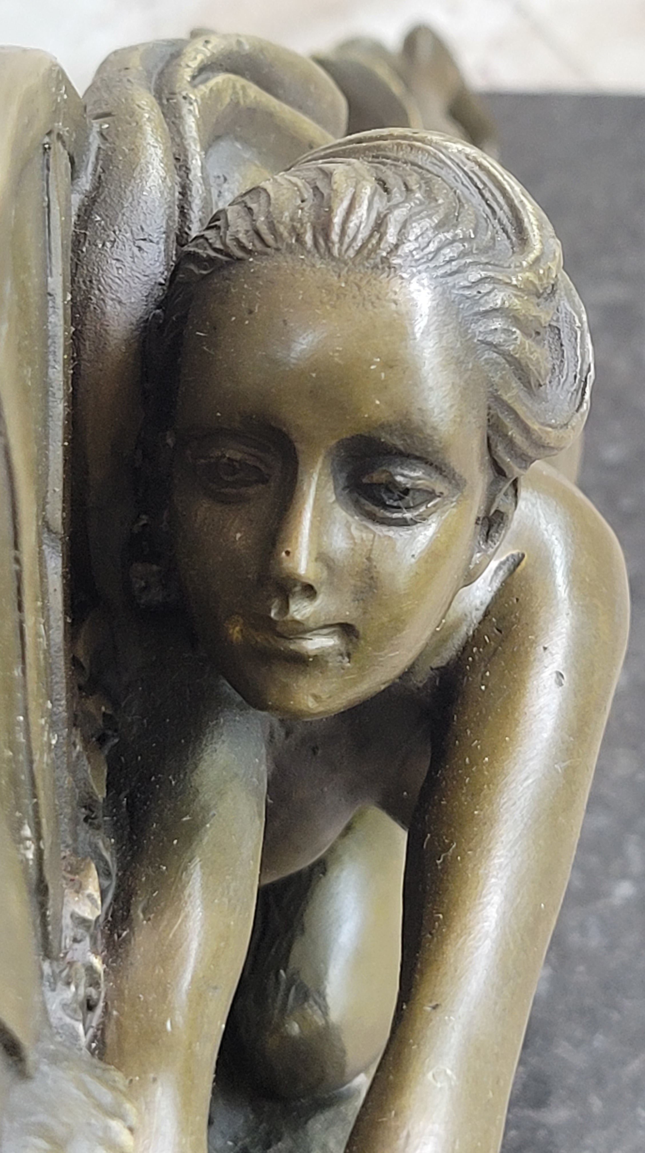 SIGNED NUDE GIRL TOWARD DESTINY BY GENNARELLI BRONZE SCULPTURE HOT CAST FIGURINE