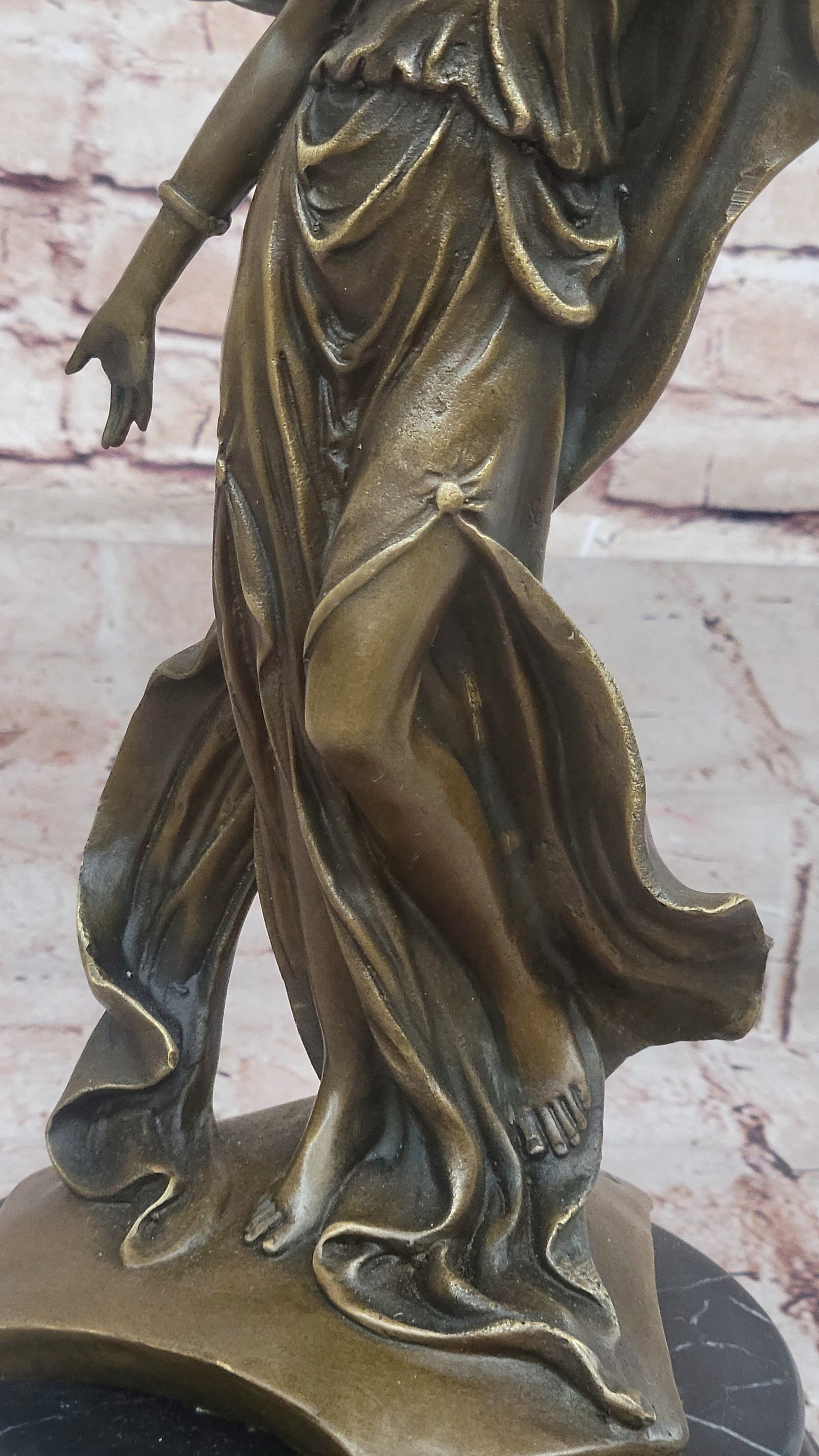 Bronze Art Nouveau Lady – Flowing Gown Sculpture