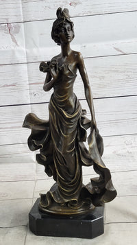 1920's Flapper Girl Dancer Bronze Model by Patoue