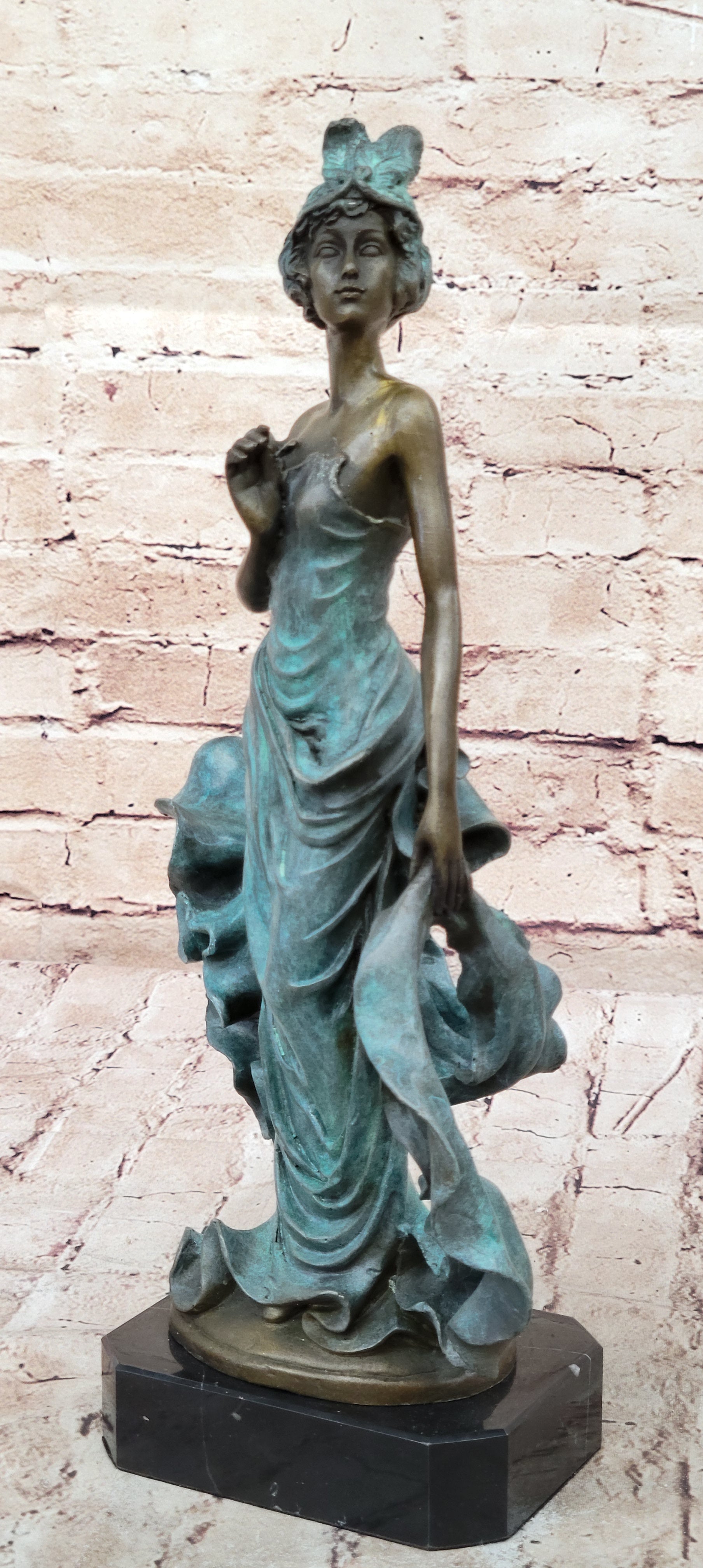 Las Vegas Follies Actress Genuine Bronze Sculpture by Patoue