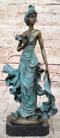 Las Vegas Follies Actress Genuine Bronze Sculpture by Patoue