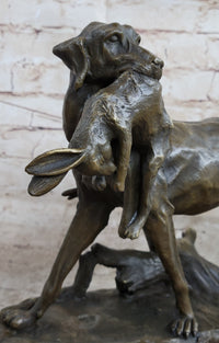 Hot Cast Bronze Sculpture of Hunting Dog Retriever with Rabbit