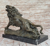 Bronze Lion Roaring – Wildlife Sculpture on Marble Base