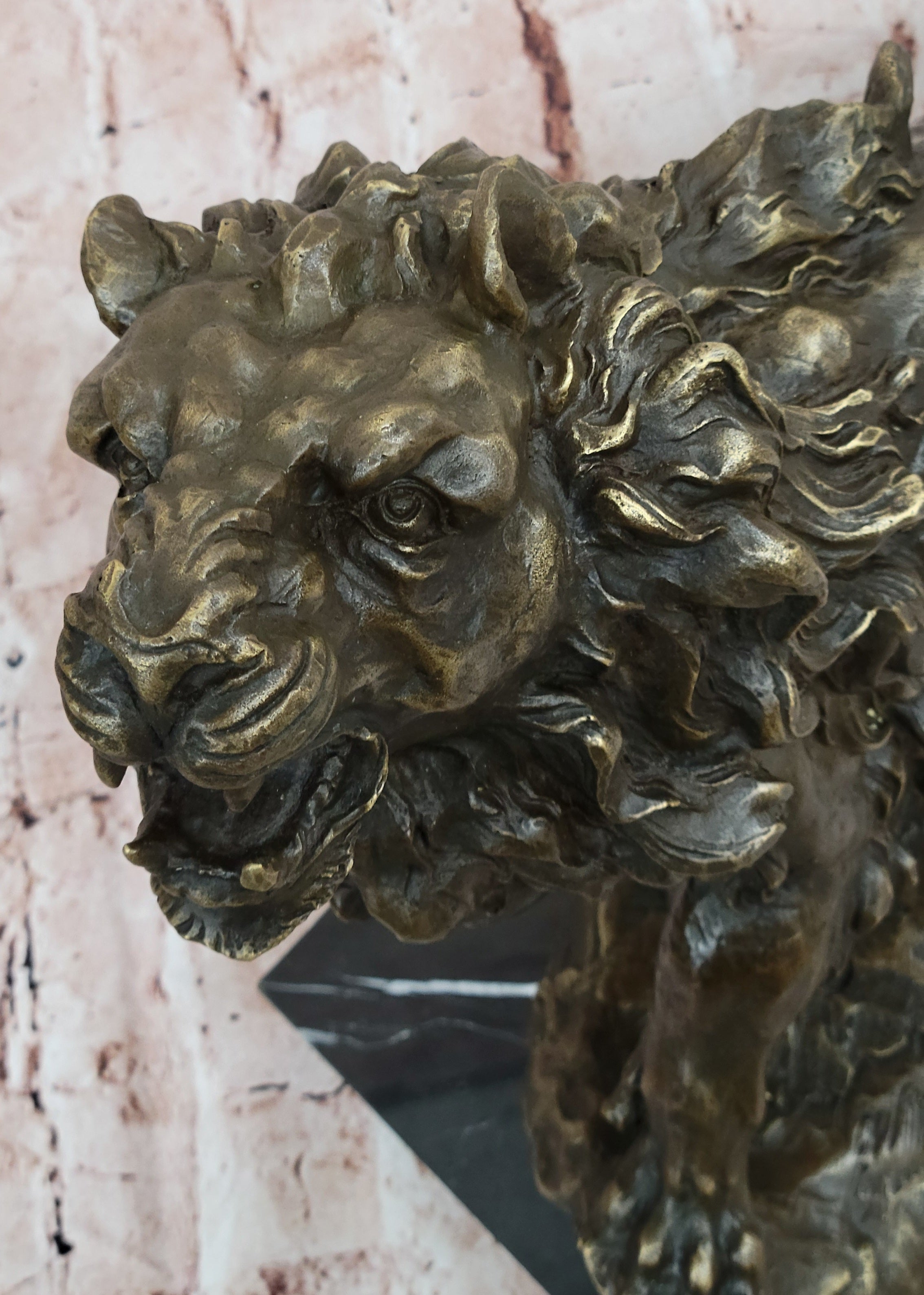 Bronze Lion Roaring – Wildlife Sculpture on Marble Base