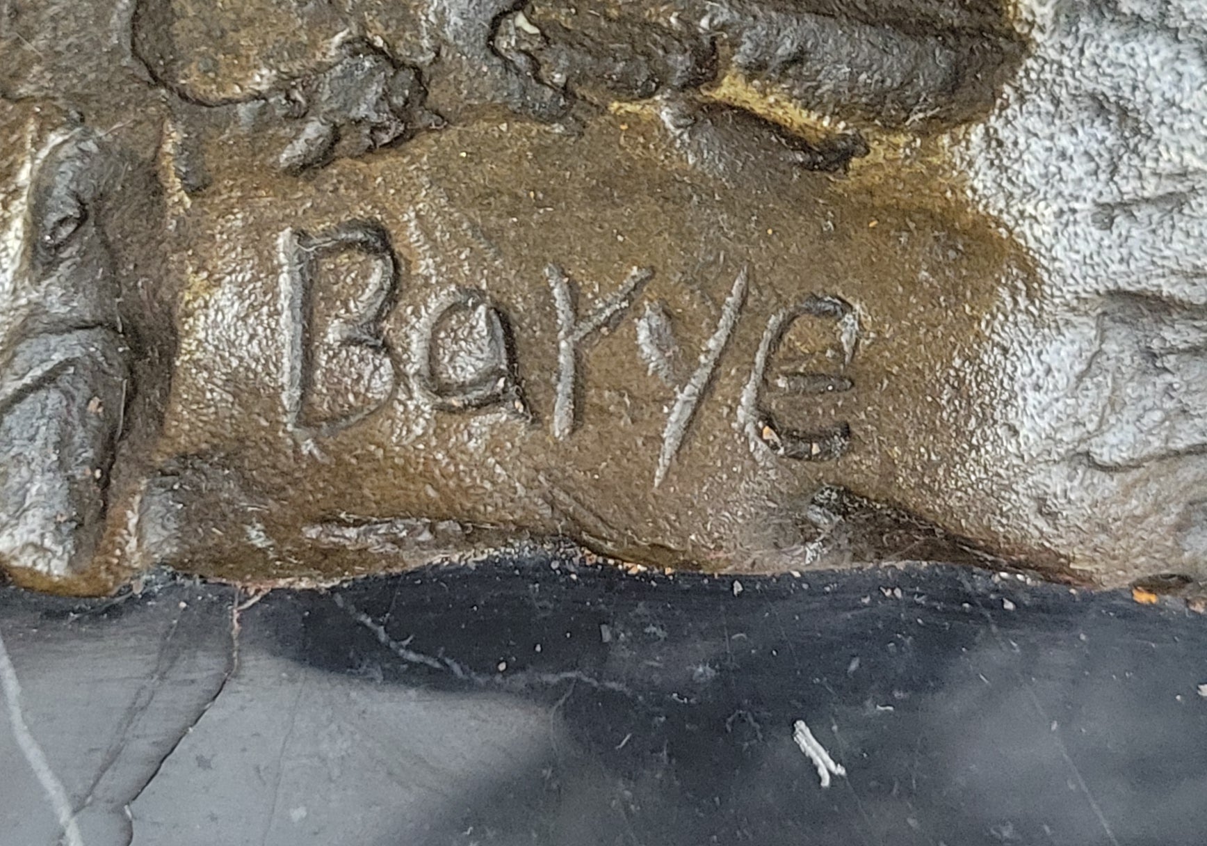 Bronze Lion Roaring – Wildlife Sculpture on Marble Base
