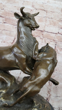 Bronze Panther Attacking Bull – Wildlife Scene on Marble Base