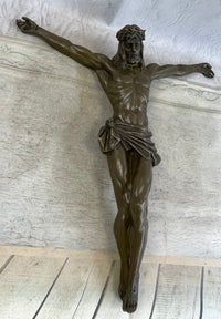 Jesus Christ on Cross Wall Hanging Crucifix 18.5" x 17.5"