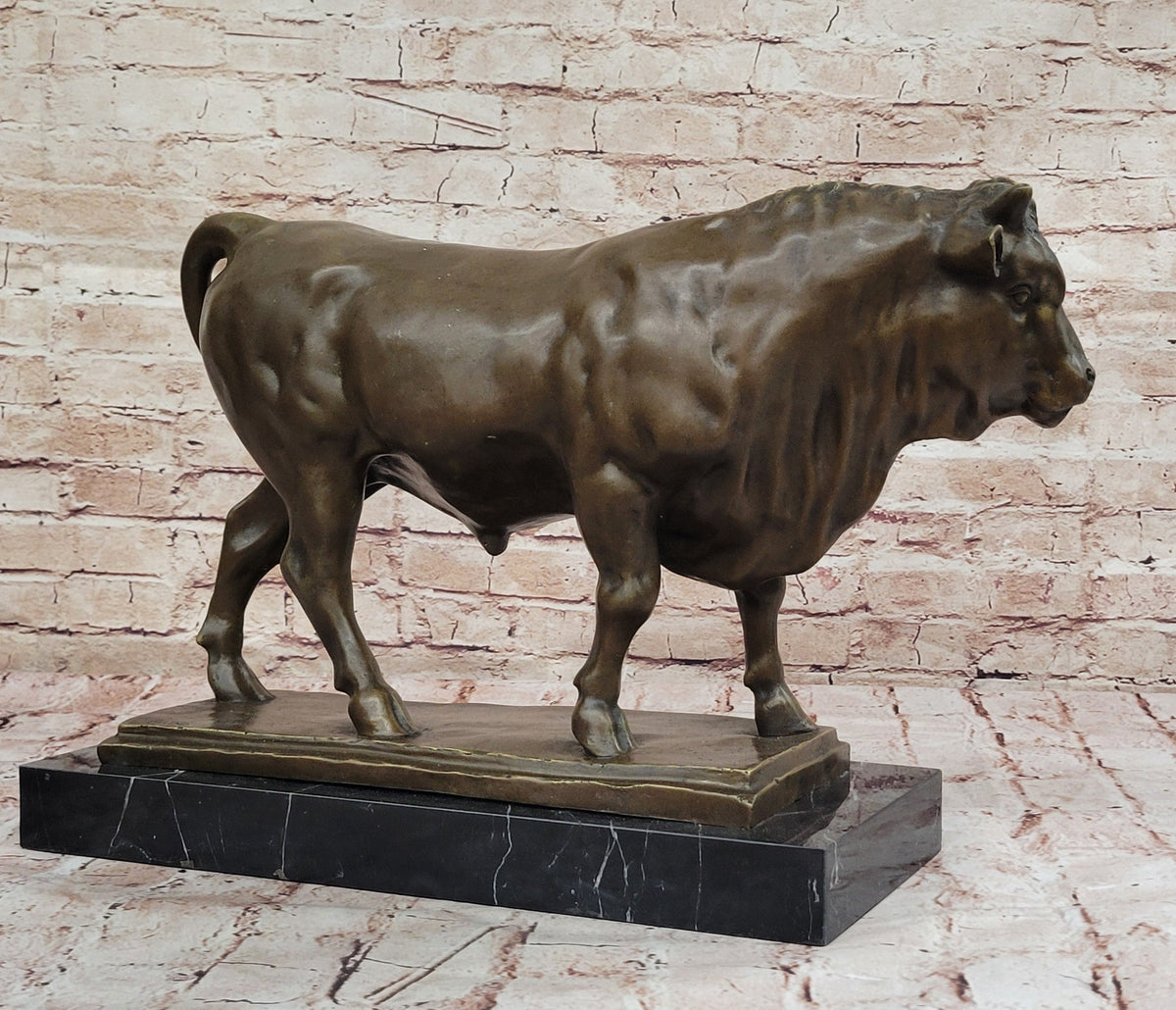 Bronze Bull on Marble Base – Powerful Animal Sculpture