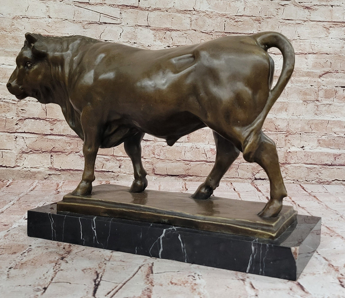 Bronze Bull on Marble Base – Powerful Animal Sculpture
