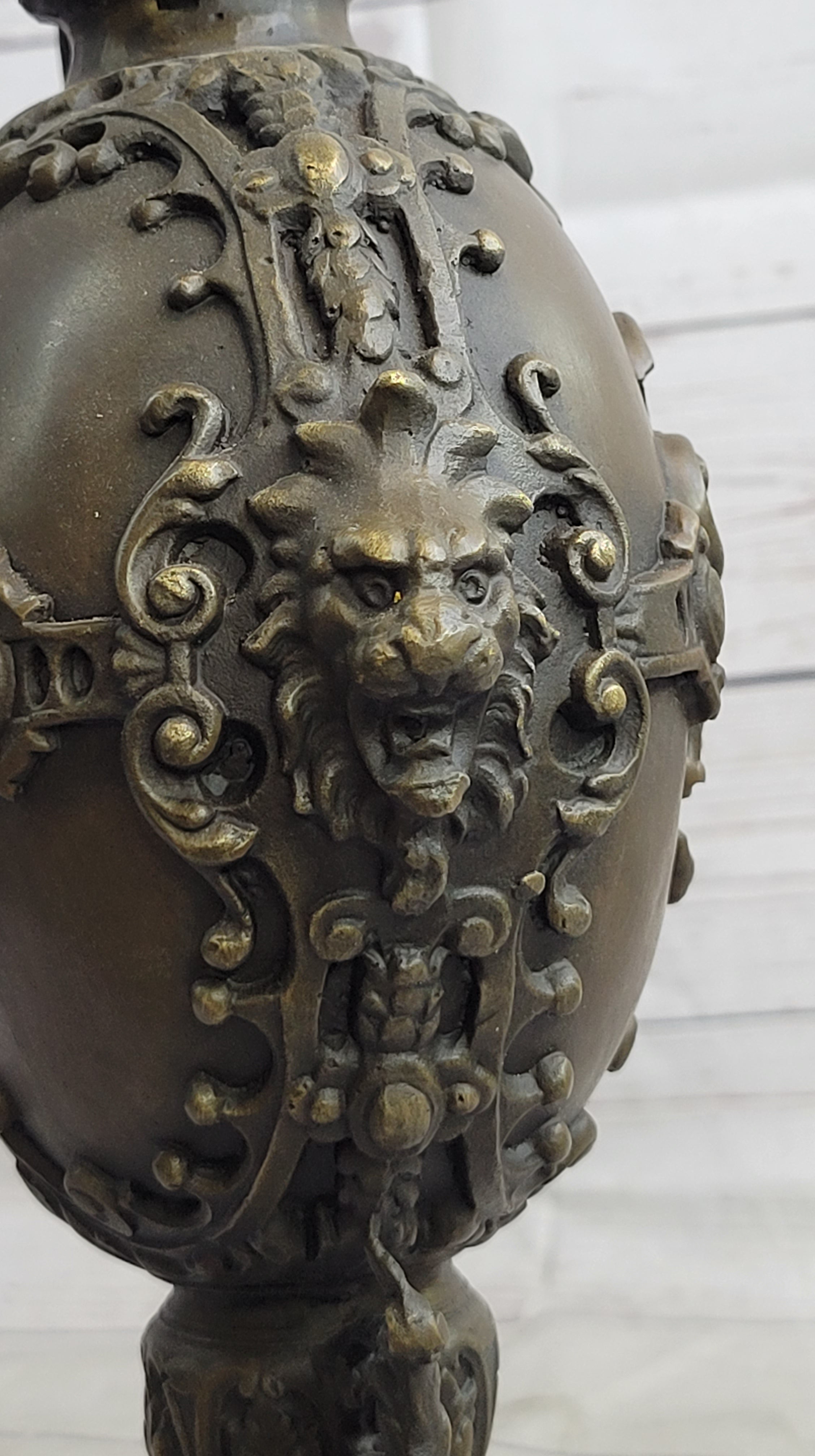 Bronze Royal Lion Griffin King Urn Vase Fantasy Sculpture